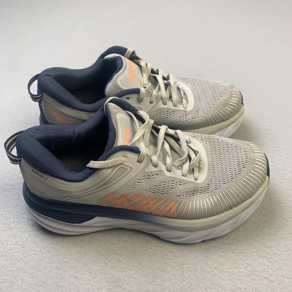 Hoka One One Bondi 7 Wide Shoes Womens Size 7 Gray Running Sneakers 1110531